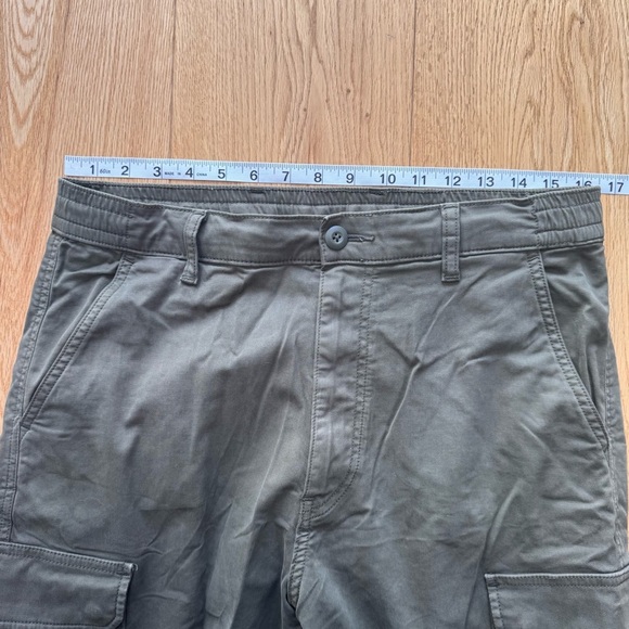 UNIQLO OLIVE Green Cargo Jogger Pant - M - Picture 9 of 12